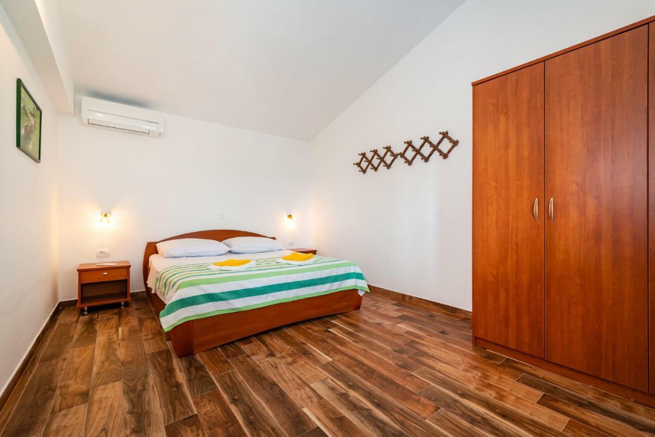Apartment Adam Stari Grad Kültér fotó